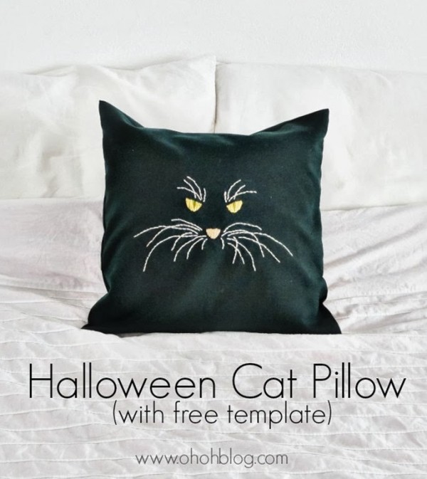 Halloween-cat-pillow_thumb-25255B5-25255D